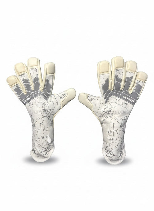 TOTAL KEEPERS GEKKO PRO black and white goalkeeper gloves with negative cut and removable wrist straps.