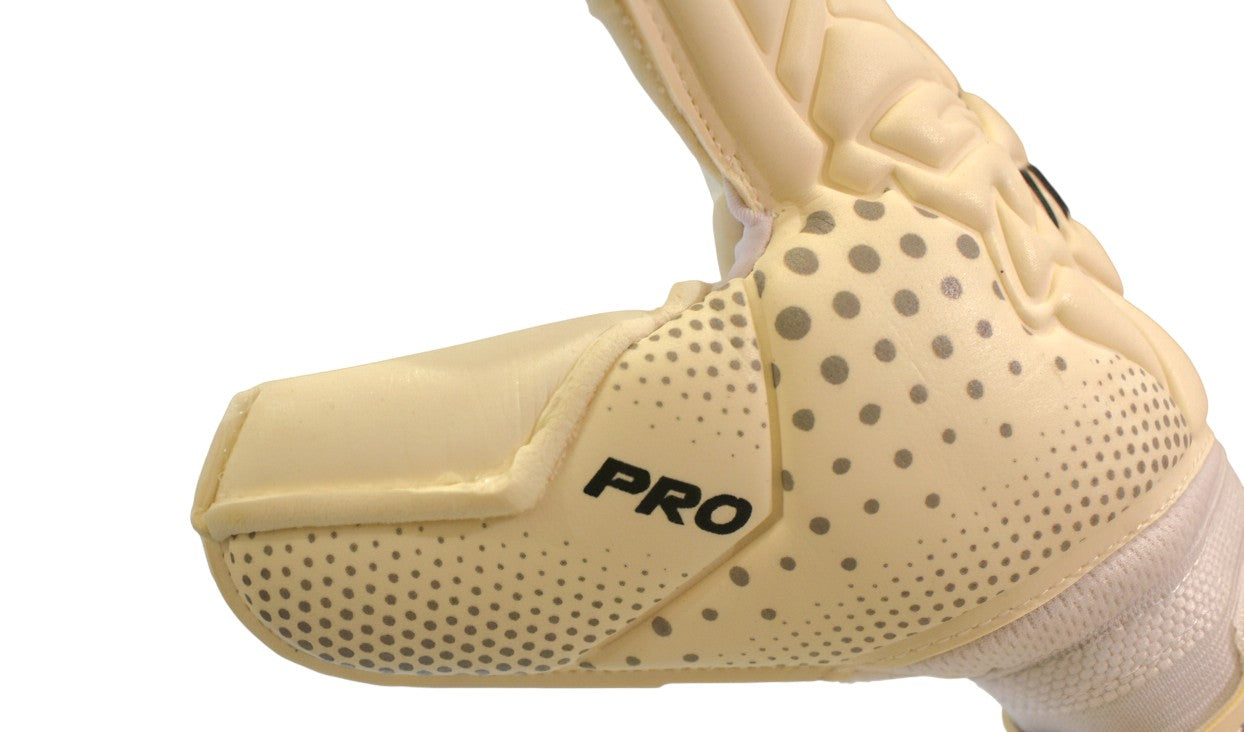 TOTAL KEEPERS GOTI PRO goalkeeper gloves with German Supreme Contact latex and Roll Negative cut in cream with grey dot pattern.